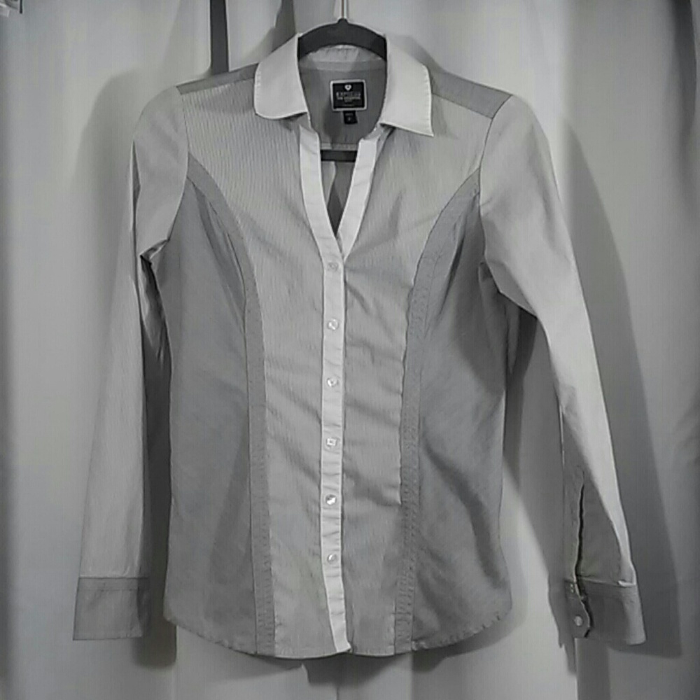 Express the Essential shirt